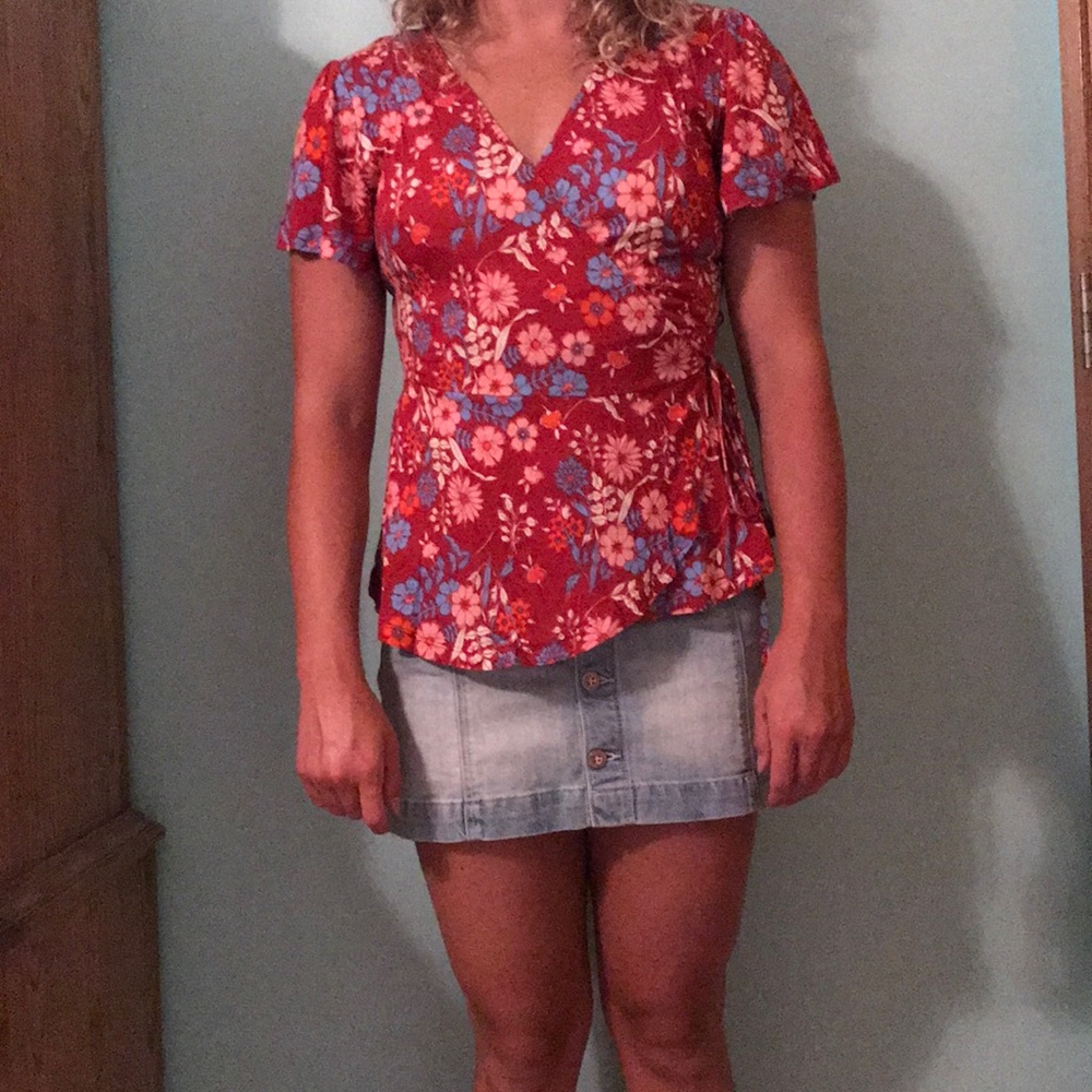 CUTE WRAP AROUND SHIRT